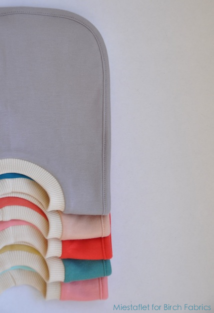The reversible pullover bib By Miestaflet for Birch Fabrics